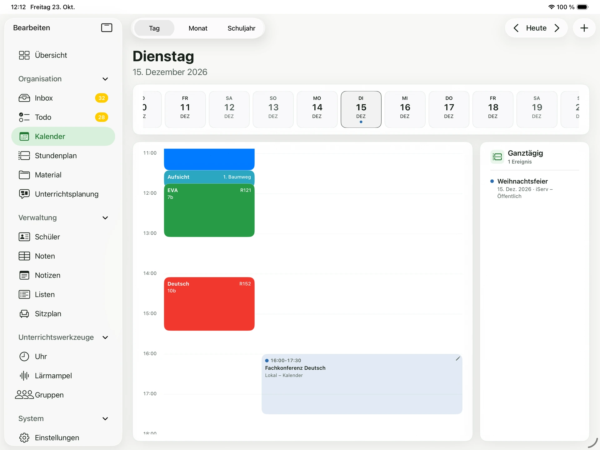 Kalender-Tagesansicht von kunomi.pult mit Stundenplan, Terminen und Tagesauswahl