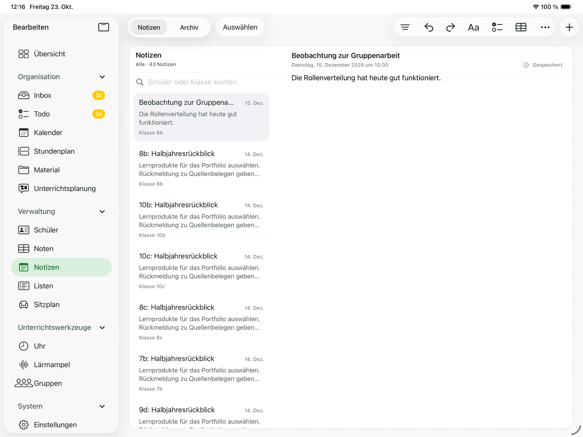 Notizenmodul von kunomi.pult mit einer geöffneten Beispielnotiz und Klassenzuordnung