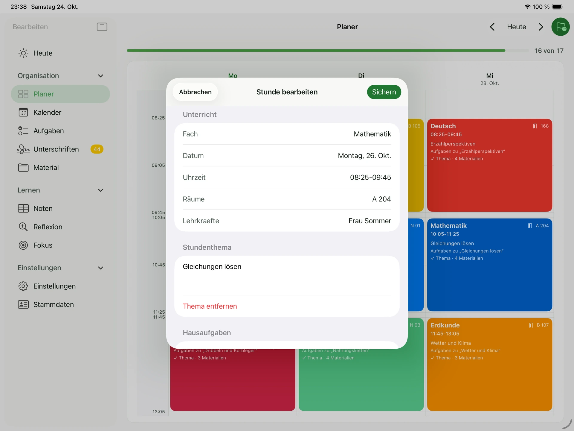 Erste Planerseite der Schüler-App kunomi.plan mit geöffneten Stundendetails über dem Stundenraster im Demomodus